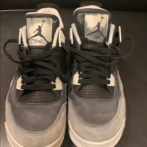Air Jordan Retro 4